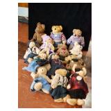 13 BOYDS BEARS