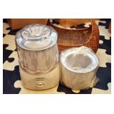 BASKET & ICE CREAM MAKER