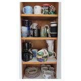 KITCHENWARE: CASEROLES, BEAN/SOUP BOWLS, PLATES, M