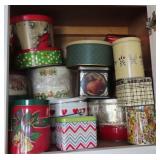 KITCHENWARE: SOUP POTS, SERVING PLATTERS, PITCHERS