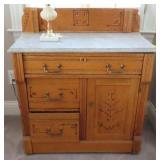 VICTORIAN OAK MARBLE TOP COMMODE