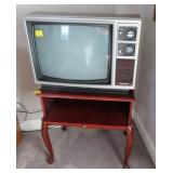 CHERRY QUEEN ANNE STYLE TV TABLE WITH VINTAGE PANA