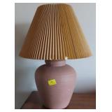 CERAMIC VASE STYLE TABLE LAMP WITH SHADE
