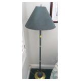 METAL FLOOR LAMP