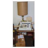 KENMORE (158.19412) SEWING MACHINE, TABLE LAMP, RO