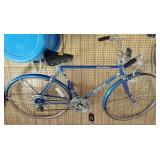 SCHWINN SUBURBAN BOYS BICYCLE