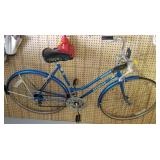 SCHWINN SUBURBAN GIRLS BICYCLE