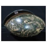 DECORATED CONCH SHELL DESIGN POTTERY ART PIECE