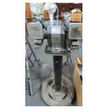 CRAFTSMAN INDUSTRIAL BENCH GRINDER ON TIRE STAND