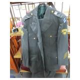 U.S. ARMY DRESS GREEN - CLASS A - UNIFORM - SPECIA