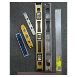 5 LEVELS AND FRAMING SQUARE