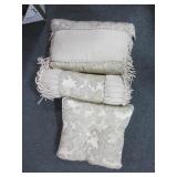 DUVET AND MATCHING PILLOW SET