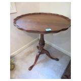 WOODEN ANTIQUE OCCASIONAL TABLE