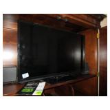 INSIGNIA FLAT SCREEN TV