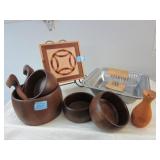 HANDCRAFTED WOODEN BOWLS ETC/ALUMINUM SERVING