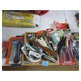 SMALL TOOLS/SCREWDRIVERS ETC