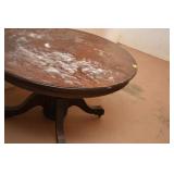 ROUND OAK TABLE