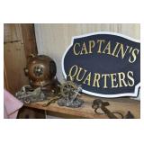 SHELF OF NAUTICAL ITEAMS