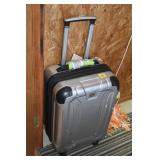 CONTENTS OF BATHROOM