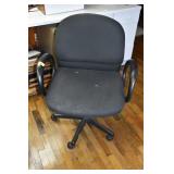 SWIVEL OFFICE CHAIR