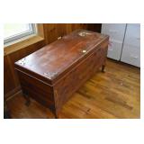 CEDAR CHEST