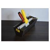 MUD TRAY AND 2 TAPING KNIFES