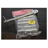 37101 - HUSKY SHOWER SOCKETS