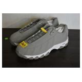 K SWISS SIZE 12US GREY