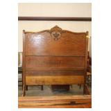 OAK CARVED BED FULL SIZE BED