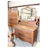 OAK DRESSER WITH MIRROR 44"x20"x34"