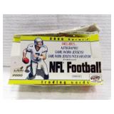 2000 AURORA NFL FOOTBALL TRADING CARDS