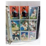 BINDER W/125+ SPORTS TRADING CARDS - LOOSE