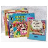 COLLECTION OF COMIC BOOKS: RICHIE RICH, WALT DISNE