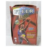 LOOSE BASKETBALL CARDS IN BOX