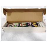 100+ BASEBALL TRADING CARDS