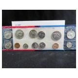 1981 UNC COIN SET - P & D MINTS