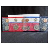 1987 UNC COIN SET - P & D MINTS