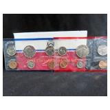 1987 UNC COIN SET - P & D MINTS