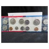 1981 UNC COIN SET - P & D MINTS