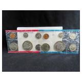 1977 UNC COIN SET - P & D MINTS