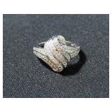 LARGE DIAMOND CLUSTER RING SIZE 10