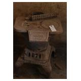 MASTER CAST IRON STOVE