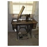 2 SEWING MACHINES