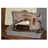 1961 SINGER SEWING MACHINE