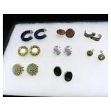 8 PAIR OF EARRINGS