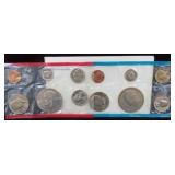 1976 UNC COIN SET - P & D MINTS