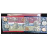 1984 UNC COIN SET - P & D MINTS