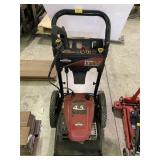 BRIGGS  2200PSI PRESSURE WASHER