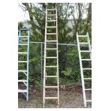 ALUMINUM EXTENSION LADDER