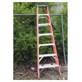8FT FIBERGLASS LADDER